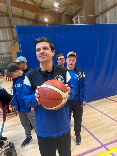 aaa31bf18934fa3301dbffa27401712bfadb1d4d